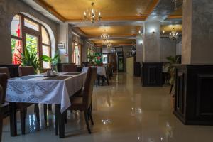 Restaurace v ubytování Hotel Foisor