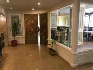 Φωτογραφία από το άλμπουμ του Hotel Royal Marshal στο Κάιρο