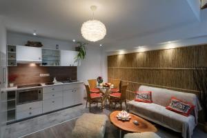 Kuchyňa alebo kuchynka v ubytovaní Suites 13 Budapest
