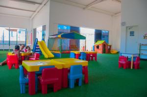 Vaikų klubas apgyvendinimo įstaigoje Lacqua diRoma com acesso Acqua Park e Splash