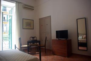 A television and/or entertainment centre at 'Na Siesta