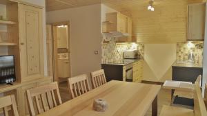 Kuchyňa alebo kuchynka v ubytovaní Horský apartmán Draps