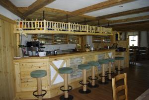 Lounge nebo bar v ubytování Hotel Montana