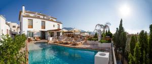 A piscina localizada em La Serena Boutique Hotel & Wellness - Altea ou nos arredores