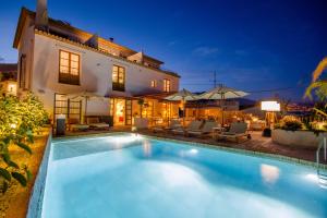A piscina localizada em La Serena Boutique Hotel & Wellness - Altea ou nos arredores