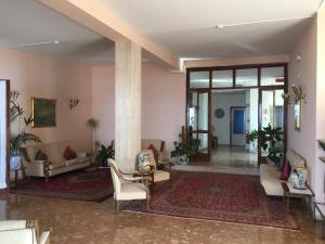 Posezení v ubytování Hotel Mediterranée