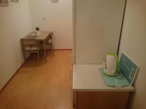 Příslušenství pro přípravu čaje a kávy v ubytování Guest House Adriatic