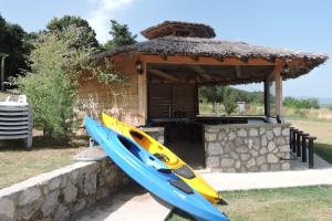 Afbeelding uit fotogalerij van Lakeview Hotel and Resort in Oteševo