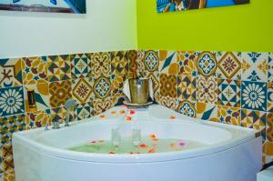 Bagno di Hotel Monaco & Garden