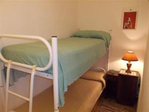 Residenza Mediterraneo tesisinde bir ranza yatağı veya ranza yatakları