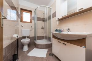 Fotografia z galérie ubytovania Robinson House Bosiljka v destinácii Dobropoljana + 37 fotografií