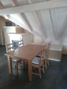 Kuchyňa alebo kuchynka v ubytovaní Apartmán Jakubka + 9 fotografií