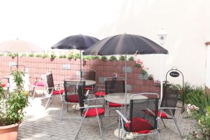 Patio nebo venkovní prostory v ubytování Hotel Bierstübl