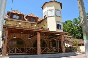 Tòa nhà nơi quán trọ tọa lạc