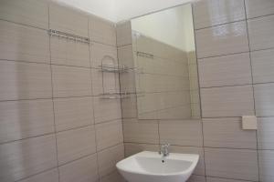 Koupelna v ubytování Sakha House + 64 fotografií