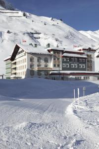 
Hotel Edelweiss during the winter
