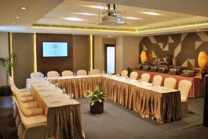 Konferenční prostory v ubytování Versailles by Vieras Hotel + 37 fotografií