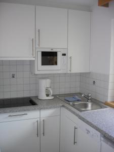 Kuchnia lub aneks kuchenny w obiekcie Hotel Garni Försterheim