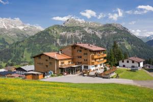 Imagen de la galería de Hotel Burgwald - Ski In & Ski Out, en Lech am Arlberg