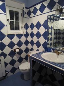 Ett badrum på La Casona de Collado