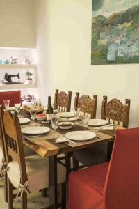 Restoranas ar kita vieta pavalgyti apgyvendinimo įstaigoje Athenian House in Plaka Villa by Athenian Homes