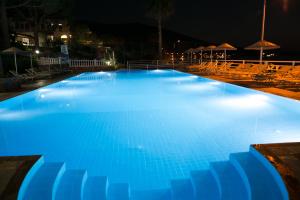 Bazén v ubytování Greenport Bodrum Hotel nebo v jeho okolí