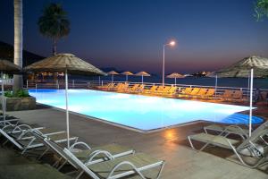 Bazén v ubytování Greenport Bodrum Hotel nebo v jeho okolí