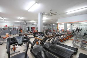Centrum fitness w obiekcie Corralejo Surfing Colors Hotel&Apartments