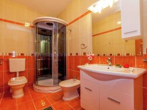 Kúpeľňa v ubytovaní Holiday Home in Croatia near the Sea