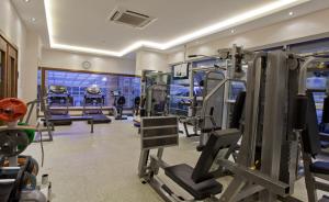 
Het fitnesscentrum en/of fitnessfaciliteiten van Riviera Hotel & Spa
