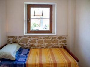 Fotografie z fotogalerie ubytování Charming Apartment in Okrug Donji near Sea v destinaci Okrug Donji