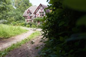 Aed väljaspool majutusasutust B&B Le Bois Dormant