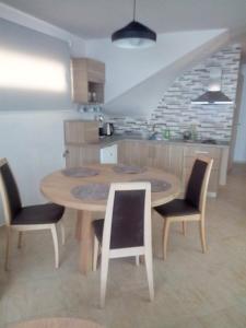 Kuchyňa alebo kuchynka v ubytovaní Bellevue Homes
