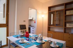 A kitchen or kitchenette at Residenze Bellaria Park "Riverside" Még 15 kép