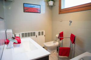 A bathroom at Residenze Bellaria Park "Riverside"