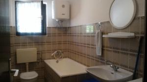 Kúpeľňa v ubytovaní Apartments Beceic + 27 fotografií