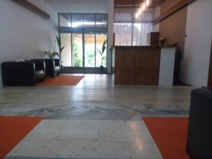 Uma área de estar em Hotel Bitov