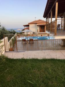 The swimming pool at or close to Driopes Villas