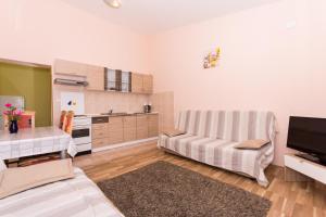 Küche/Küchenzeile in der Unterkunft Apartman Anamarija
