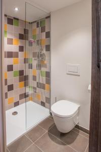 حمام في Explorer Hotel Hinterstoder