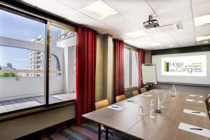 Fotografie z fotogalerie ubytování Hotel des Congrès v destinaci Villeurbanne