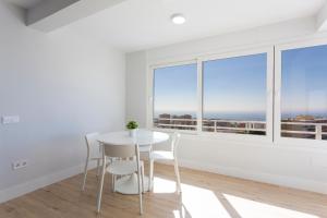 Zdjęcie z galerii obiektu weforyou Two Rooms Terramar Alto with Sea View w mieście Benalmádena