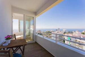 Balkon lub taras w obiekcie weforyou Two Rooms Terramar Alto with Sea View