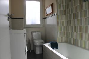 A bathroom at Disfruta León a pie