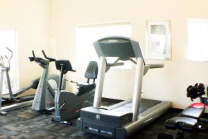 Fitness centrum a/nebo fitness zařízení v ubytování Inn at Moses Lake