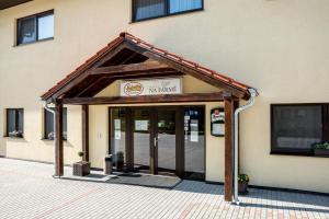 Exteriér nebo vchod ubytování Hotel Na Farmě Choťovice