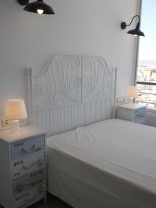 Posteľ alebo postele v izbe v ubytovaní Apartments Easy La Nogalera + 21 fotografií
