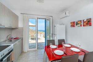 Gallery image of Thea Villas Aegina in Perdhika