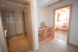 Ένα μπάνιο στο Appartmenthaus Tischner +118 φωτογραφίες