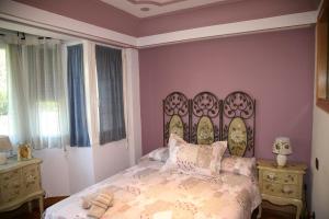 A bed or beds in a room at AnaKlara en Azkoitia